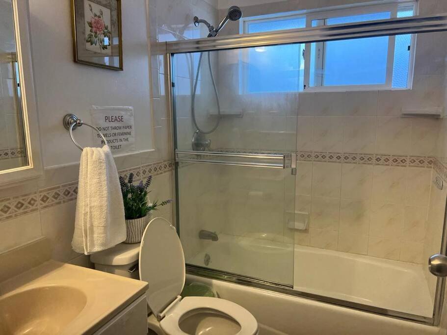 Affordable Private Rooms With Shared Bath Kitchen Near Sfo Daly City Zewnętrze zdjęcie